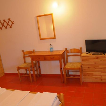 Chalikias Rooms Asprogerakata Экстерьер фото