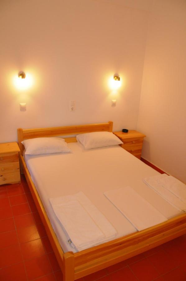 Chalikias Rooms Asprogerakata Экстерьер фото