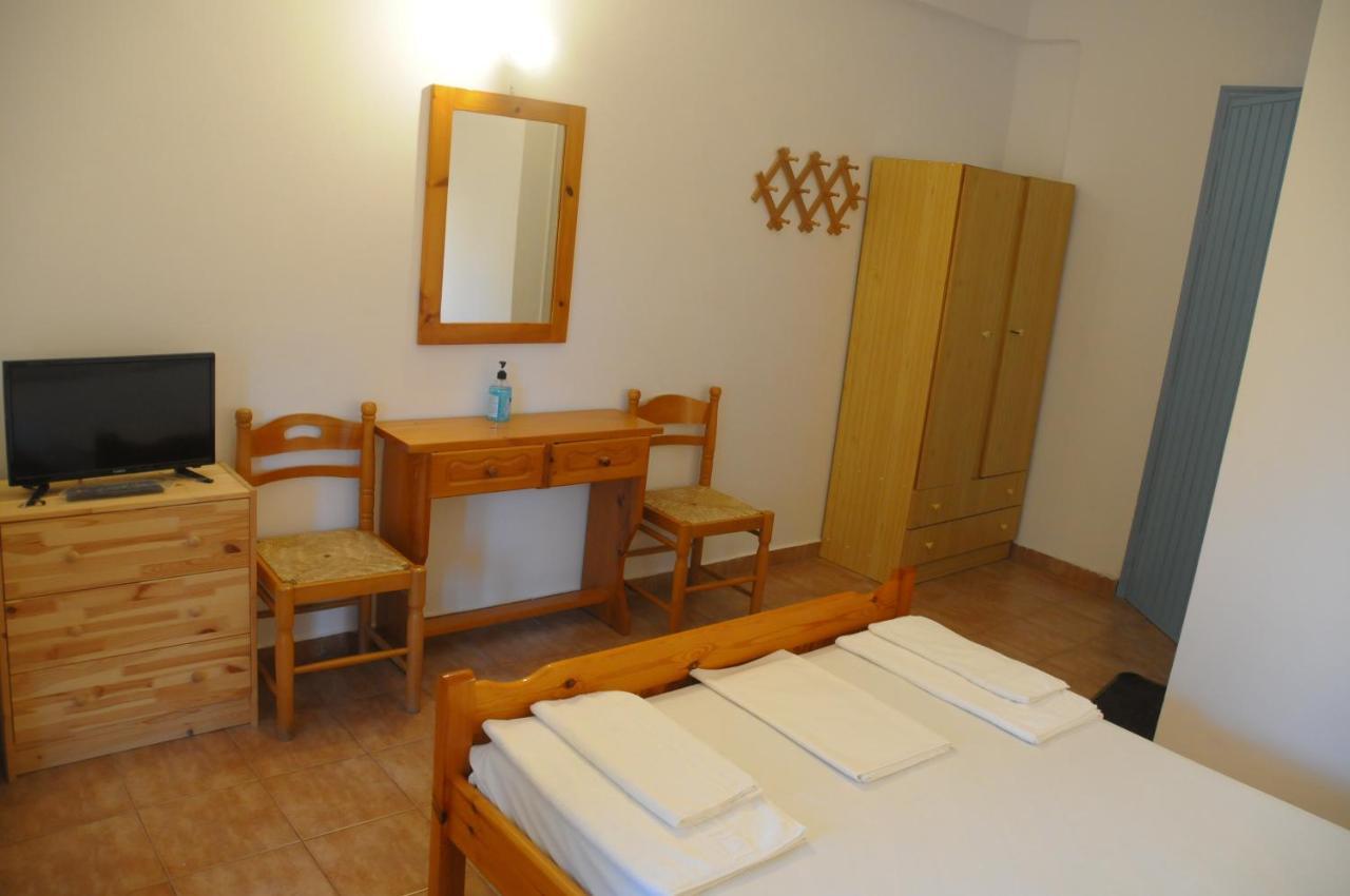Chalikias Rooms Asprogerakata Экстерьер фото