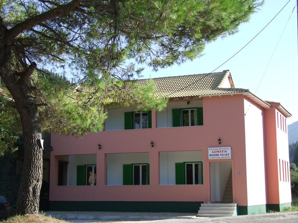 Chalikias Rooms Asprogerakata Экстерьер фото